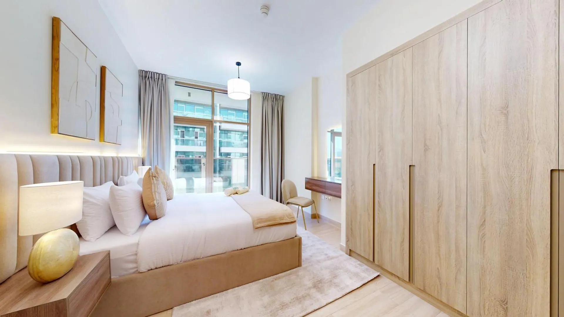 Fam Living Modern Stay In Canal Bay Scenic Views Near Dubai Hotspots Apartment