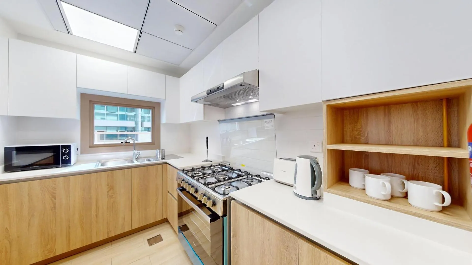 Fam Living Modern Stay In Canal Bay Scenic Views Near Dubai Hotspots 0*,