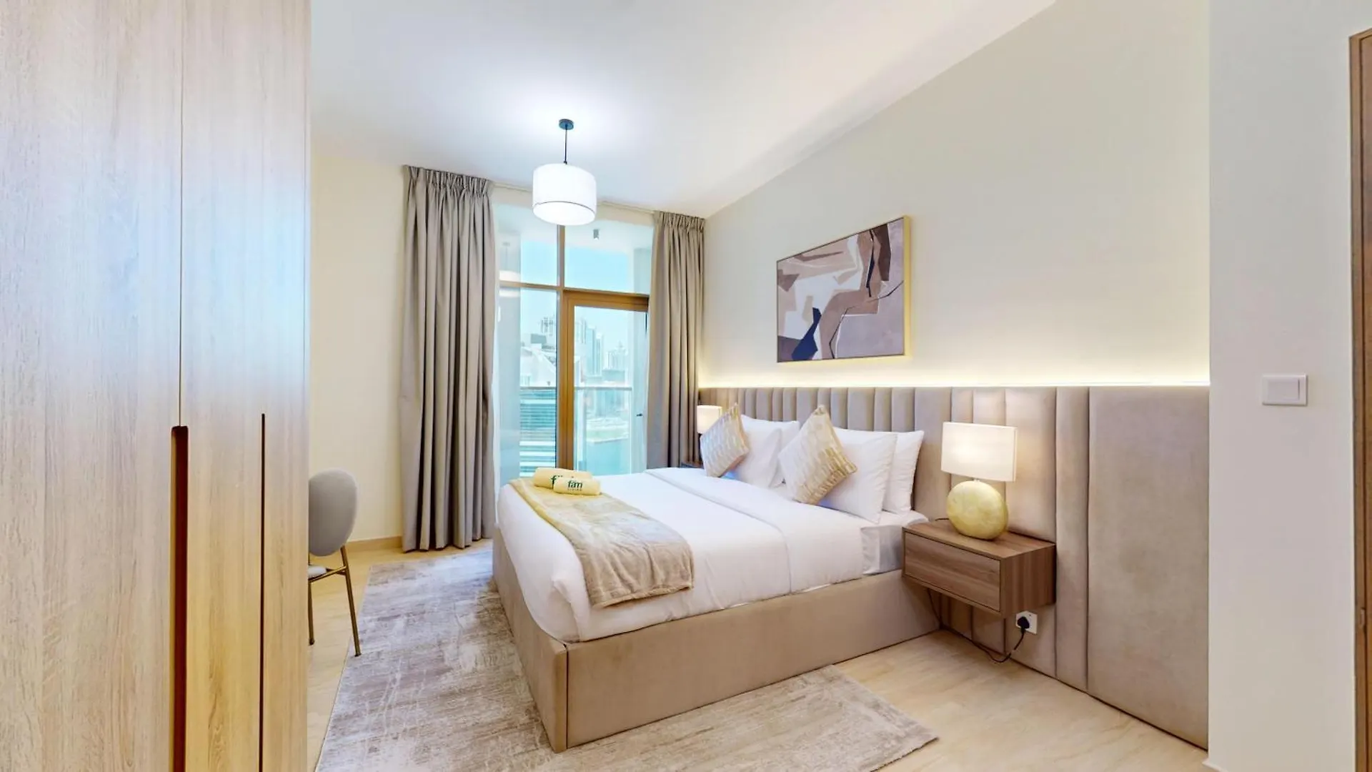 Fam Living Modern Stay In Canal Bay Scenic Views Near Dubai Hotspots Apartment