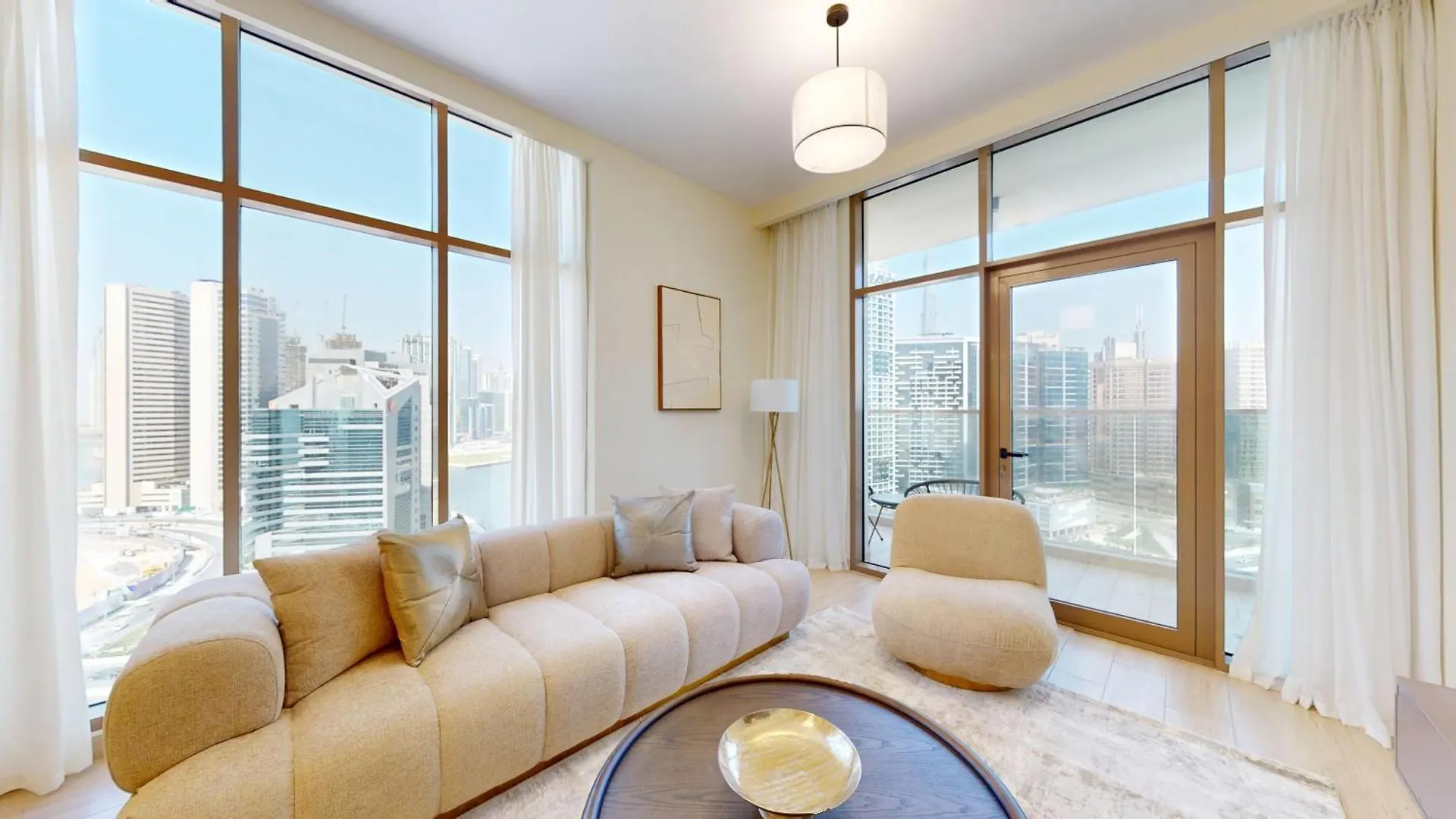 Apartment Fam Living Modern Stay In Canal Bay Scenic Views Near Dubai Hotspots