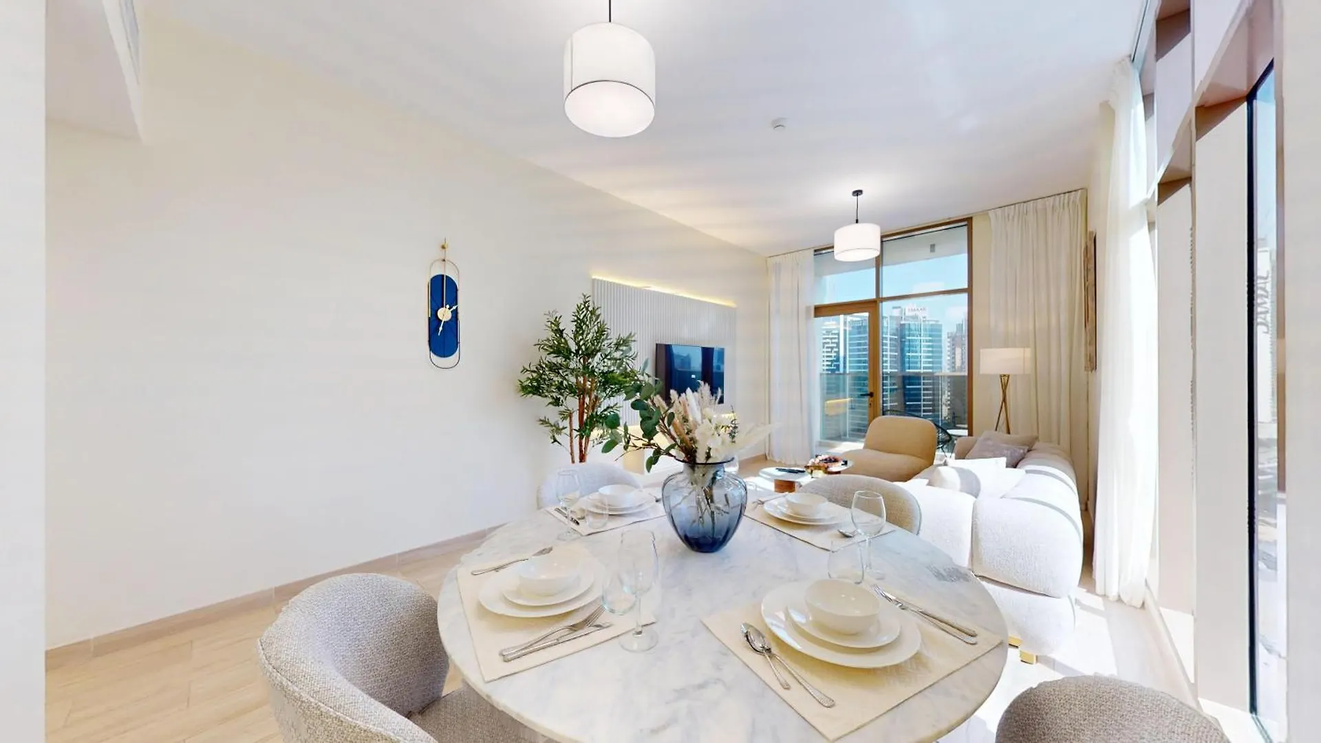 Fam Living Modern Stay In Canal Bay Scenic Views Near Dubai Hotspots 0*,  United Arab Emirates