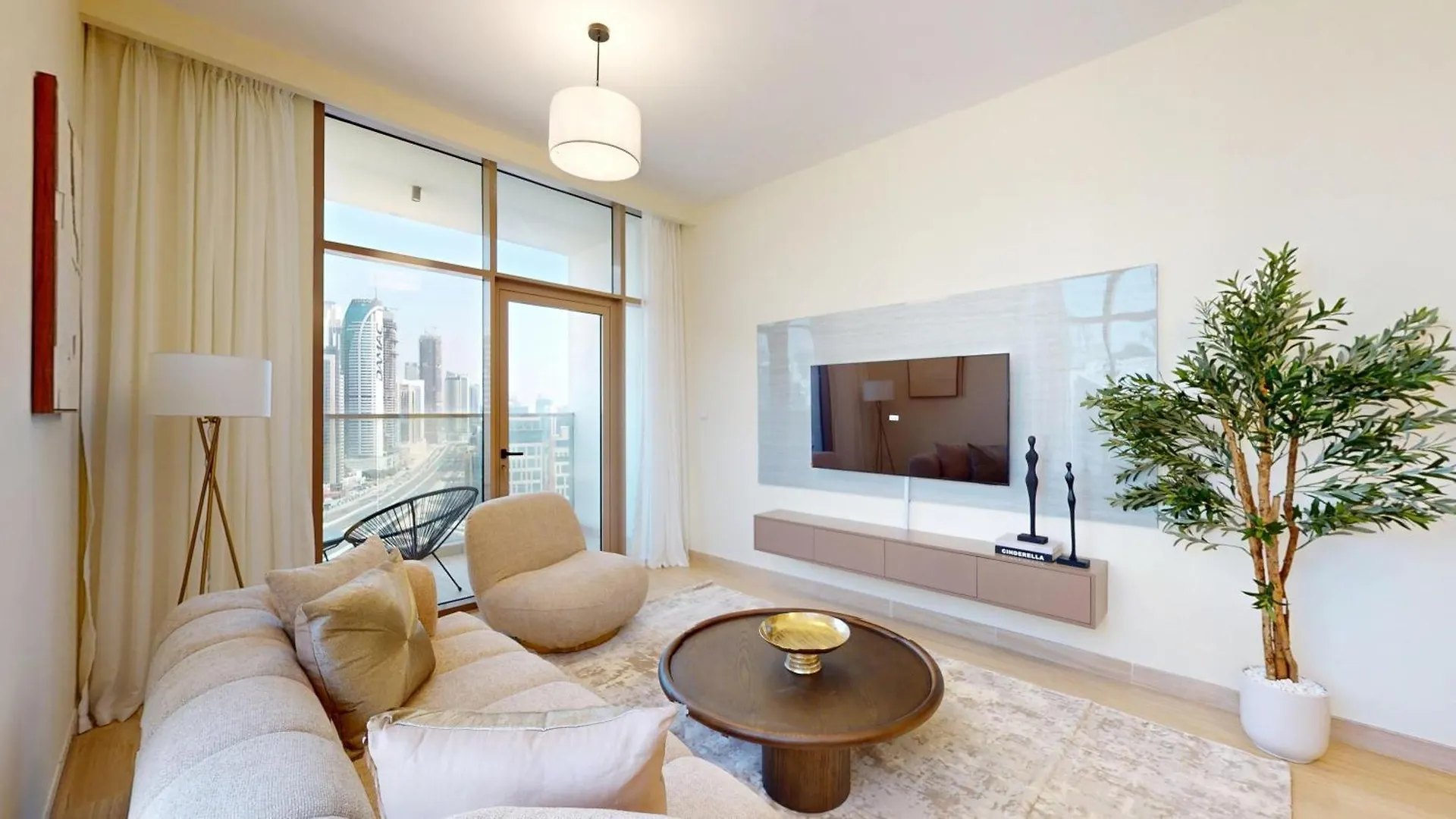 Lejlighed Fam Living Modern Stay In Canal Bay Scenic Views Near Dubai Hotspots